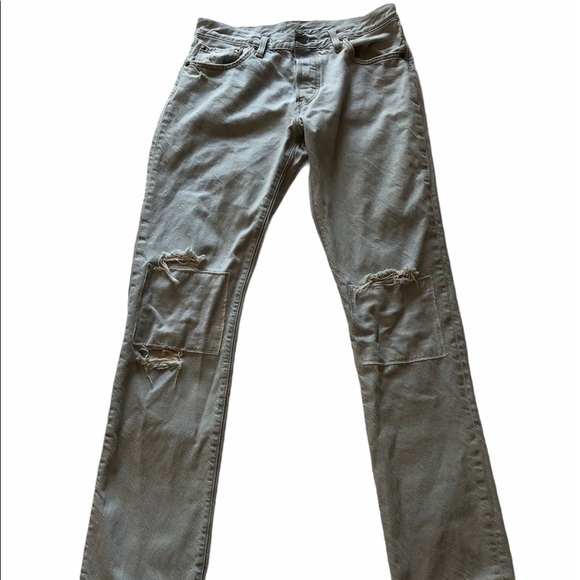 Levi’s 501 Light Wash Distressed Straight Jeans with Patches - Picture 1 of 17